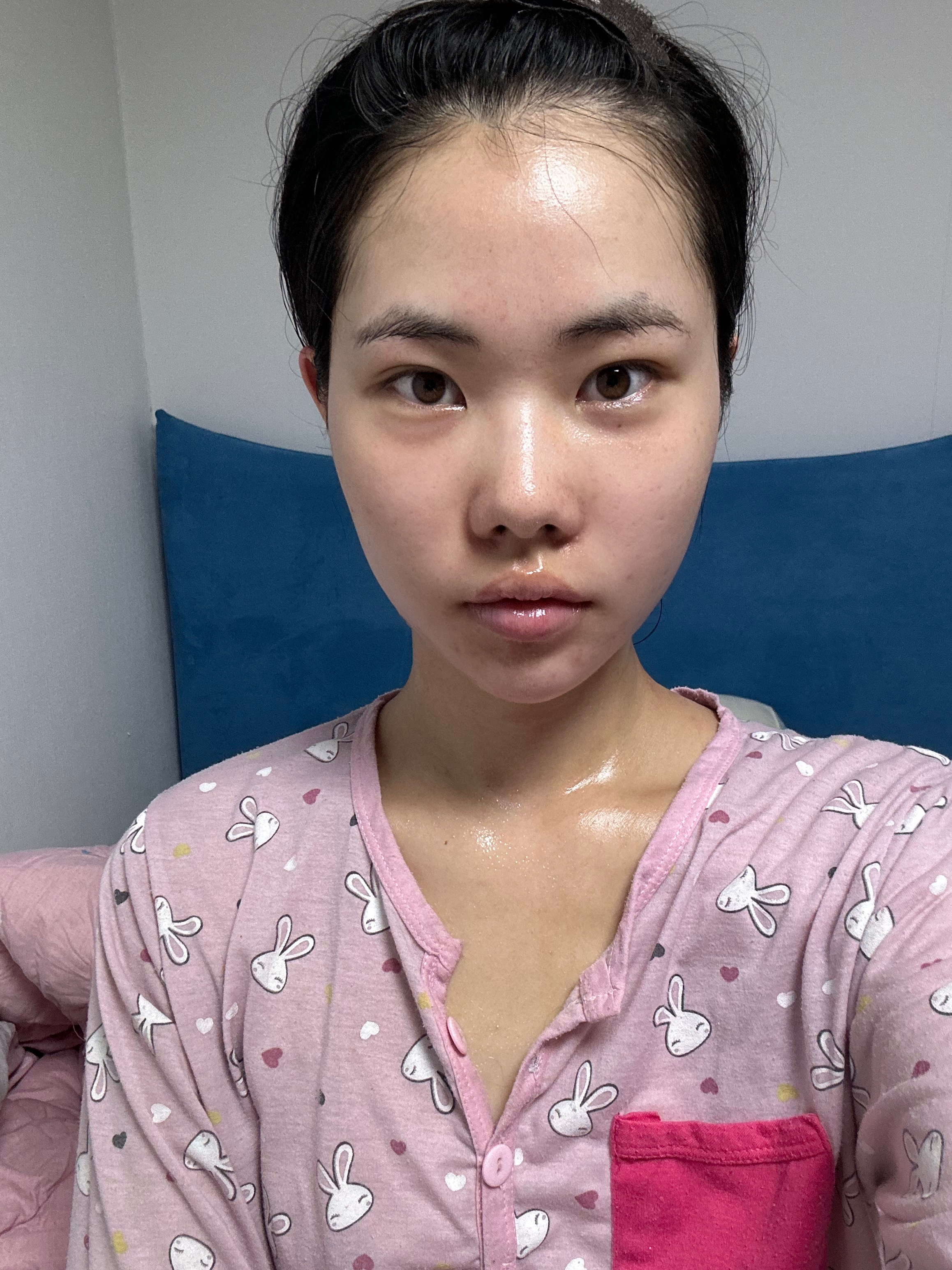 위소영 님의 리얼모델 신청입니다. 접수일 2025-06-27 18:12:41 