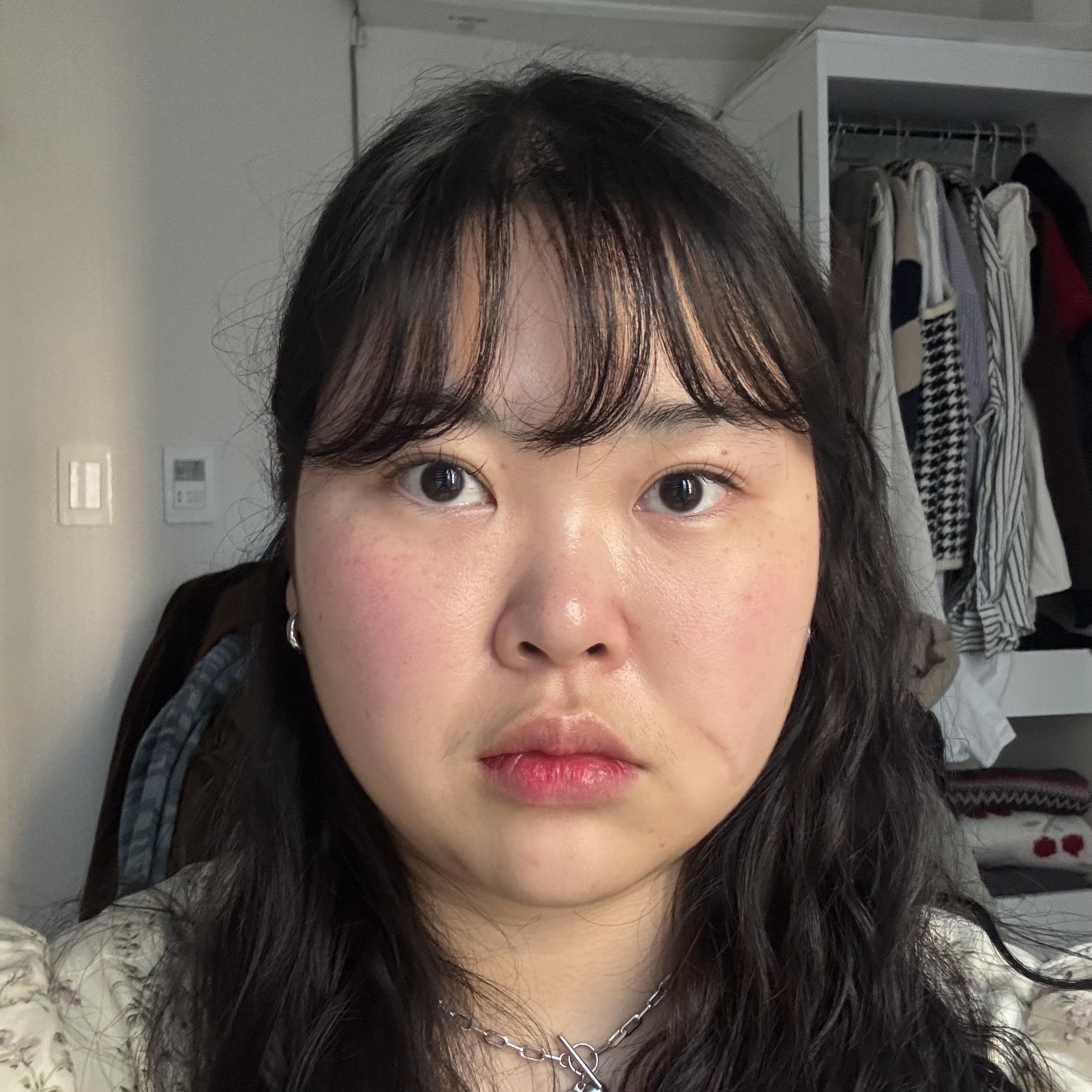 신해랑 님의 리얼모델 신청입니다. 접수일 2025-01-23 16:55:50 